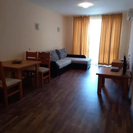 апартамент в комплекс Golden Beach, Sunny Apartament